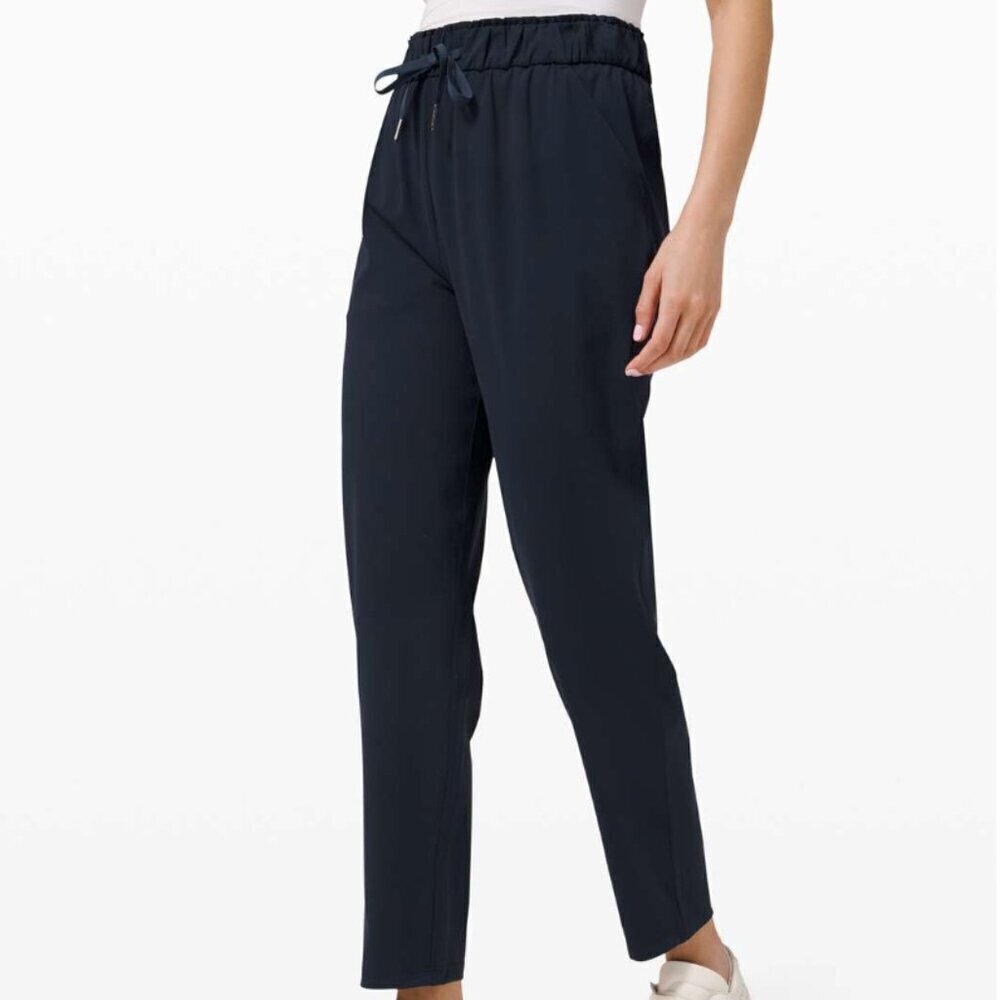 Lululemon Keep 2 Navy Moving Pant Full-On®‎ Luxtreme